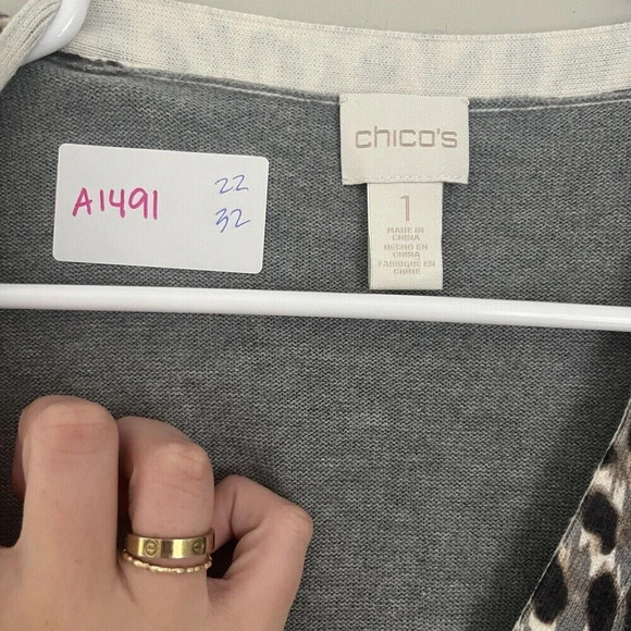 Chicos Women's Leopard Cardigan M/8 Gray Cotton Blend Sweater Button - Picture 3 of 12